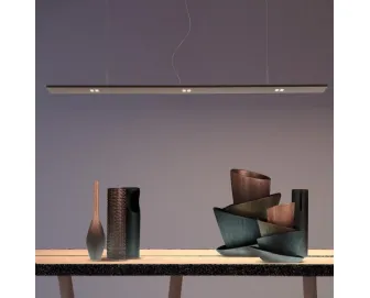 Lampada in metallo con tecnologia LED Hi Line di Adriani e Rossi