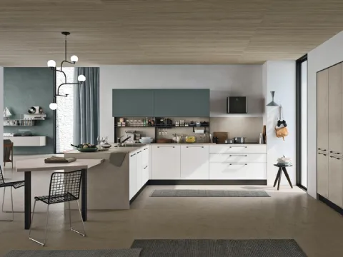 Cucina Moderne Infinity v15 in Cemento Visone, Fenix Verde Comodoro e Beige Arizona e Pet Bianco Assoluto Opaco di Stosa